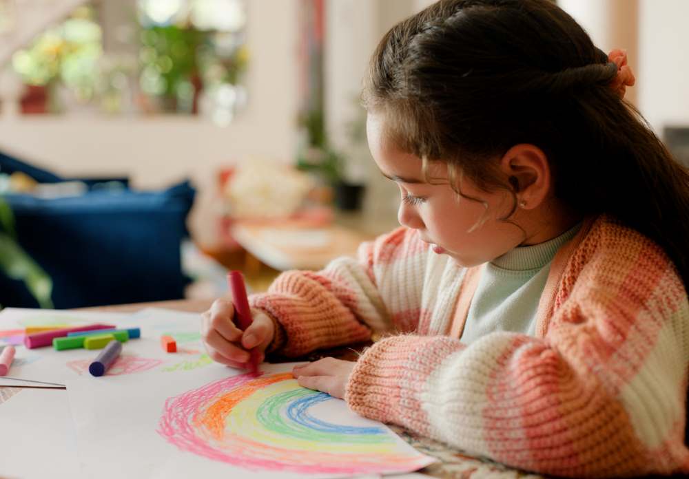 Girl drawing with Creativity