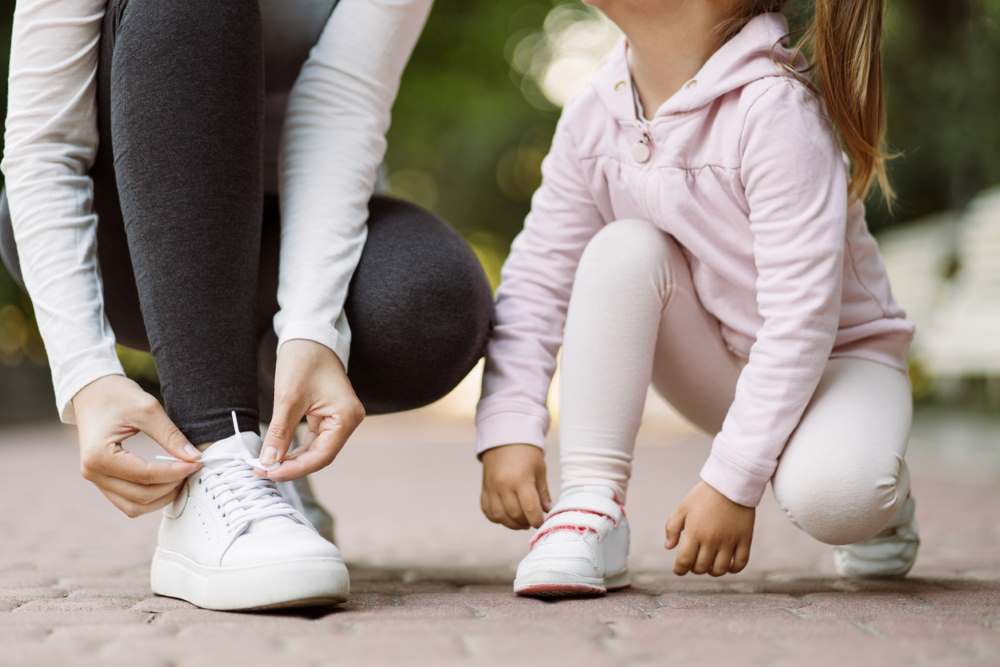 girls getting ready for a run
