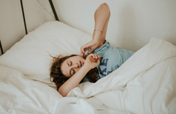 Holistic Ways To Get A Better Night's Sleep