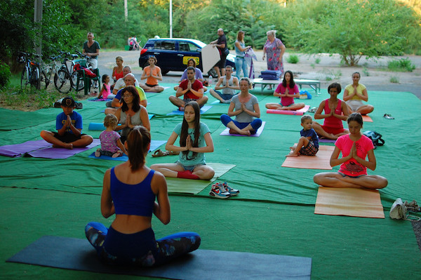 Practicing Yoga As a Family