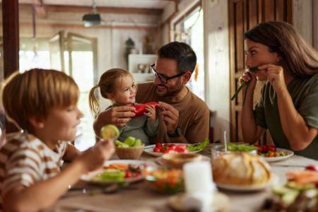 healthy family dinner