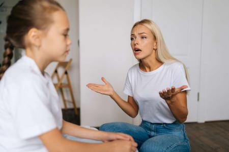 mom talks to daughter about divorce