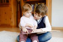 child reading tips