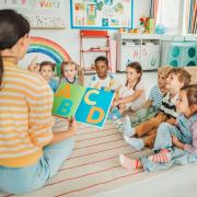 preschool kids learning to read